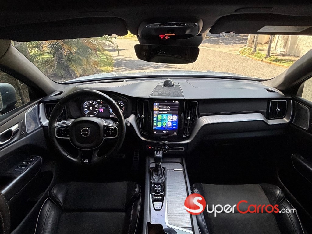 2018 Volvo XC60 T6 R Design — foto 6 / 12
