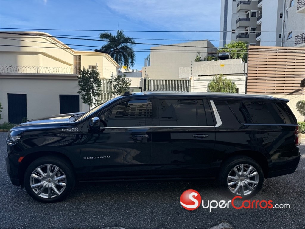 2023 Chevrolet Suburban Highcountry — foto 8 / 9