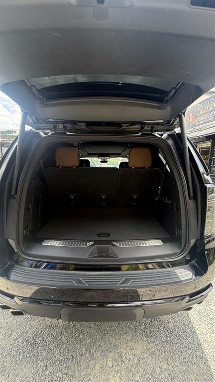 2025 Chevrolet Tahoe Highcountry Duramax — foto 7 / 8