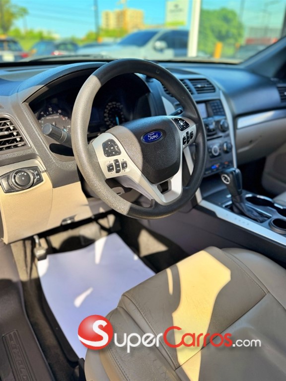 2015 Ford Explorer XLT — foto 12 / 12
