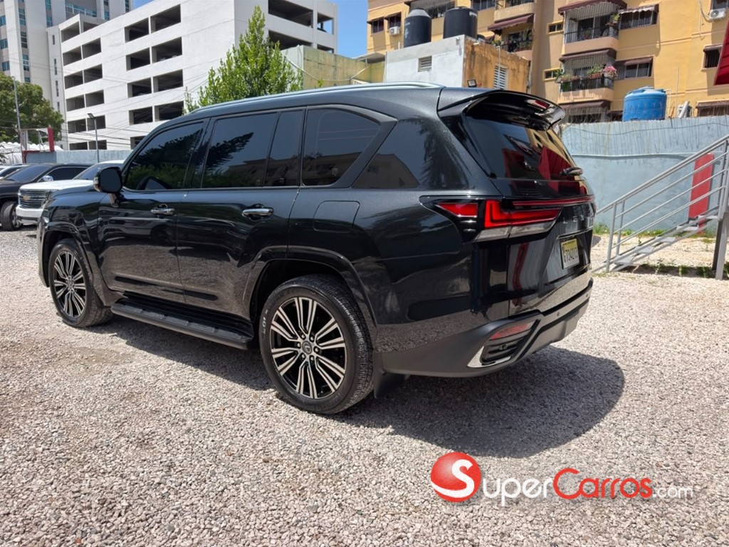 2024 Lexus LX 600 Luxury — foto 8 / 12