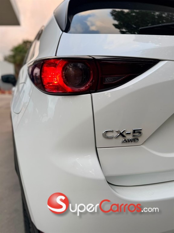 2020 Mazda CX-5 Touring — foto 6 / 9