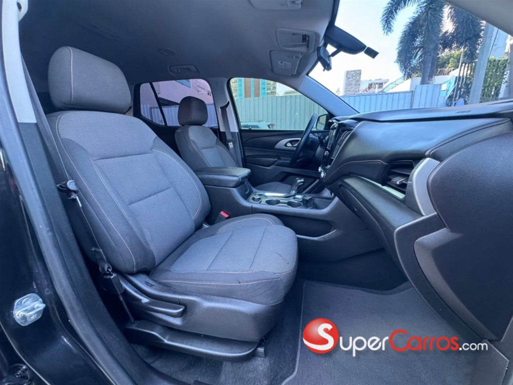 2018 Chevrolet Traverse LT — foto 8 / 12
