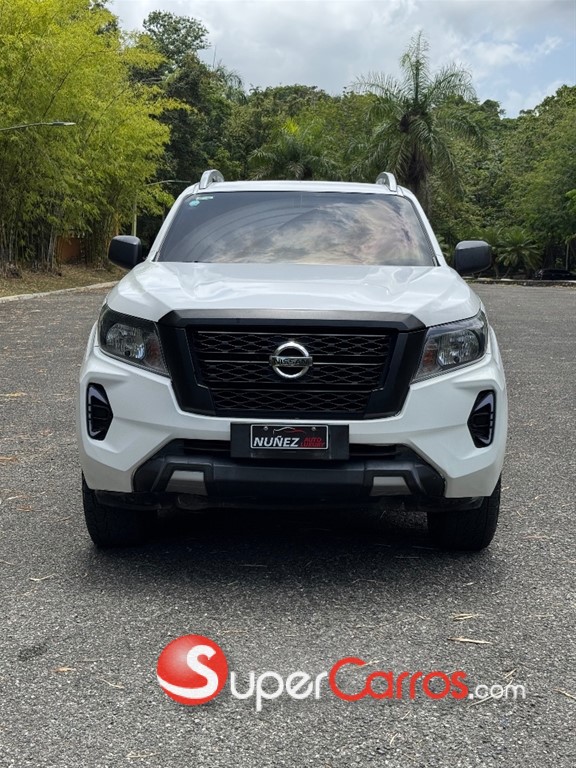 2022 Nissan Frontier — foto 2 / 11