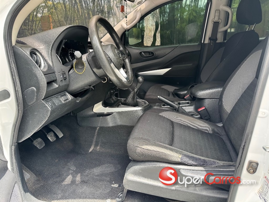 2022 Nissan Frontier — foto 10 / 11