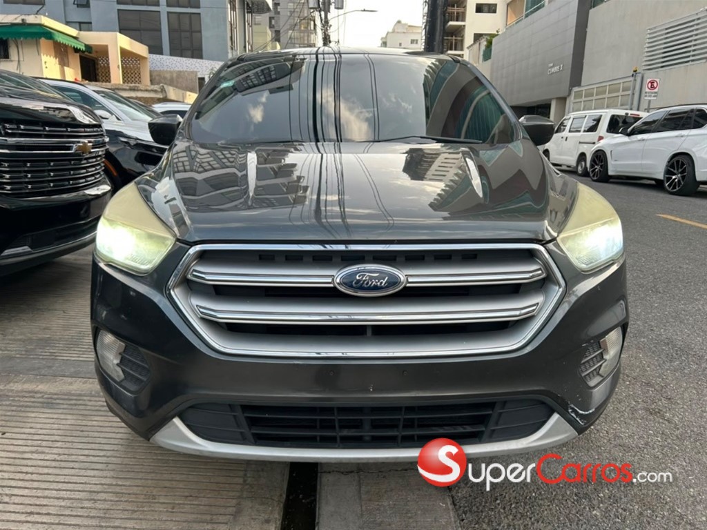 2017 Ford Escape SE — foto 2 / 11