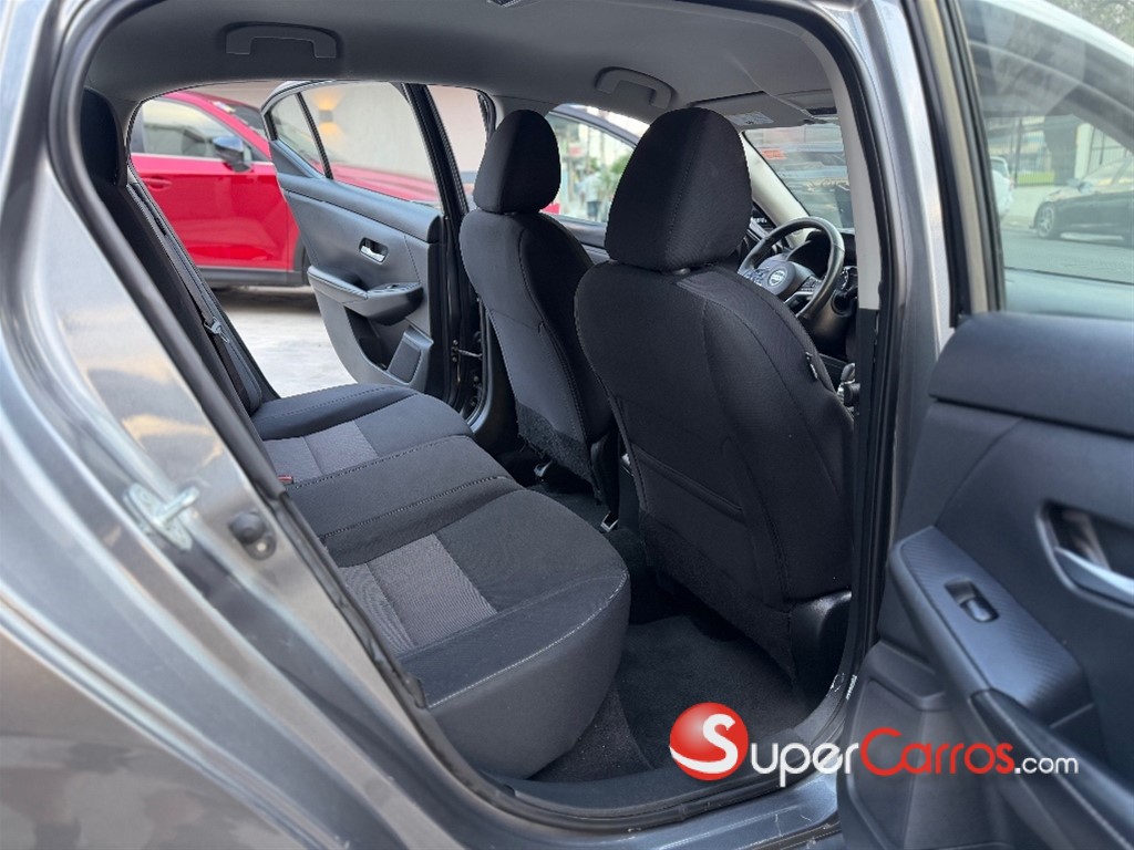 2023 Nissan Sentra SV — foto 11 / 12