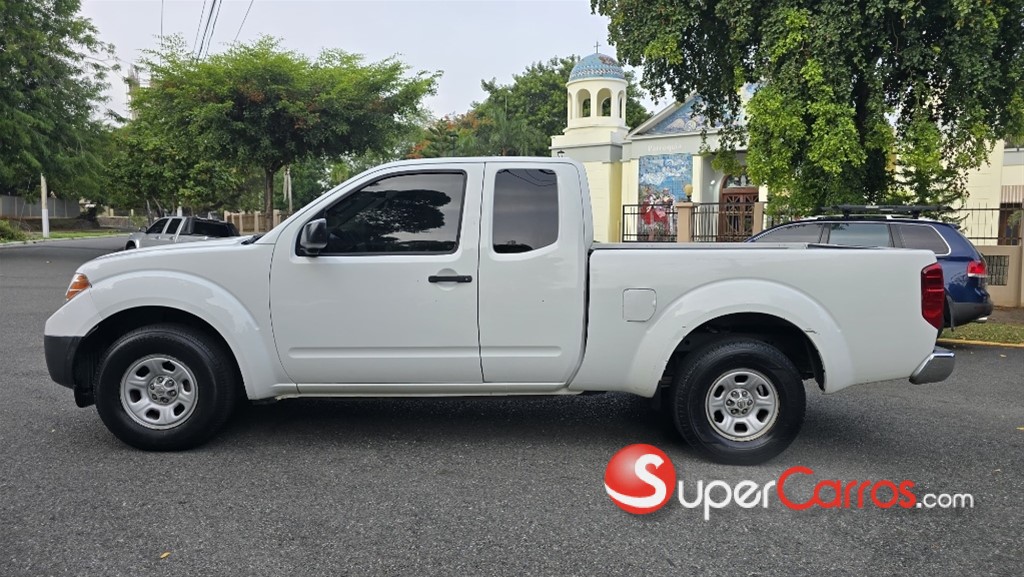 2014 Nissan Frontier — foto 3 / 7