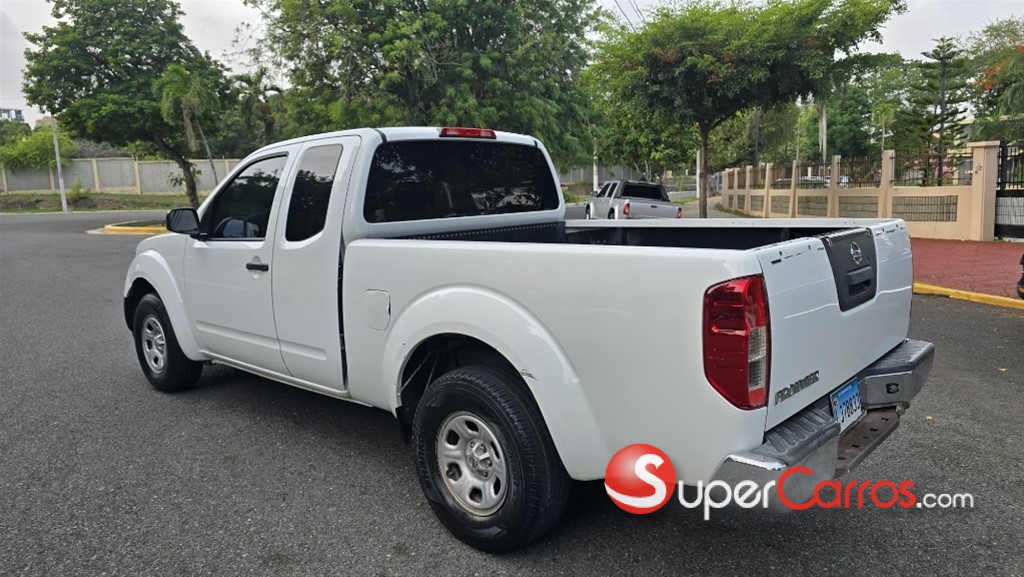 2014 Nissan Frontier — foto 4 / 7