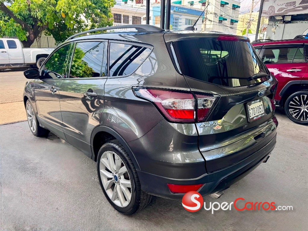 2018 Ford Escape SE — foto 3 / 10
