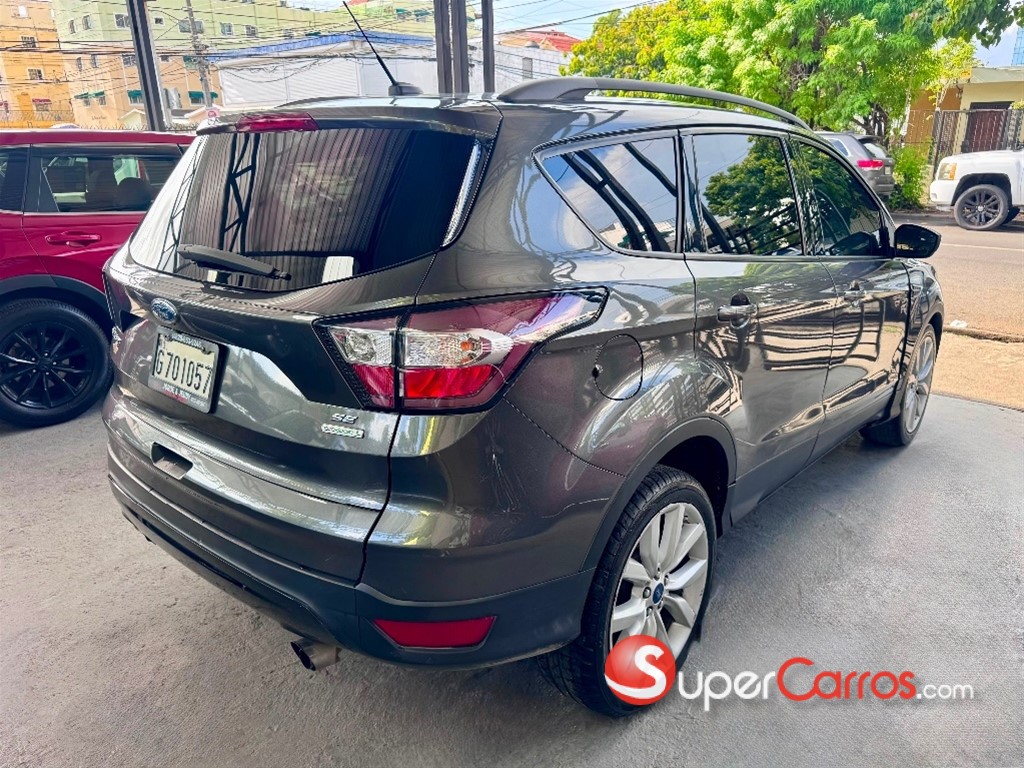 2018 Ford Escape SE — foto 5 / 10