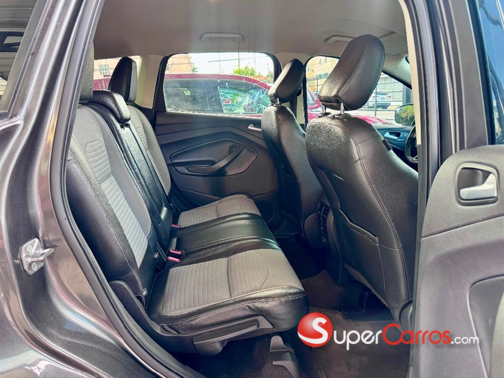 2018 Ford Escape SE — foto 7 / 10