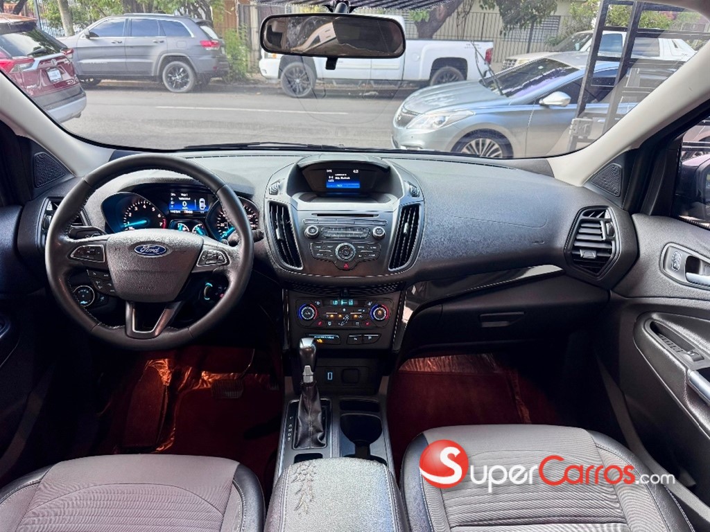 2018 Ford Escape SE — foto 8 / 10