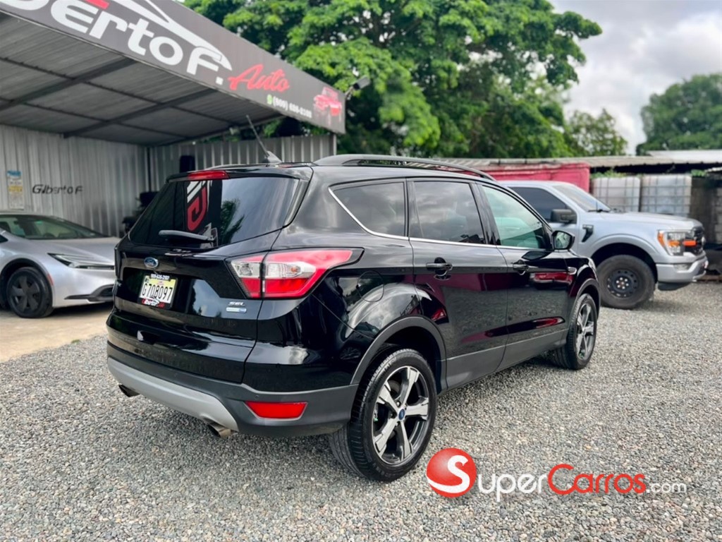 2018 Ford Escape SEL Ecoboost — foto 6 / 12