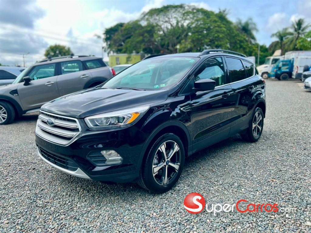 2018 Ford Escape SEL Ecoboost — foto 10 / 12