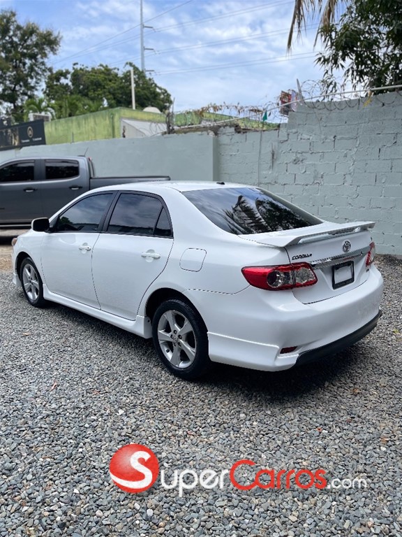2011 Toyota Corolla S — foto 4 / 10