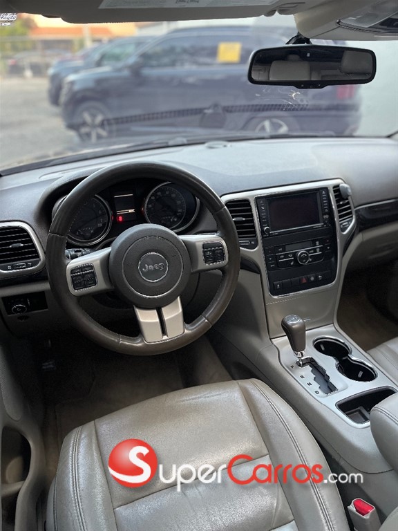 2012 Jeep Grand Cherokee Limited — foto 9 / 12