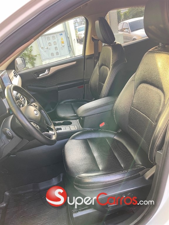 2020 Ford Escape SEL — foto 8 / 9