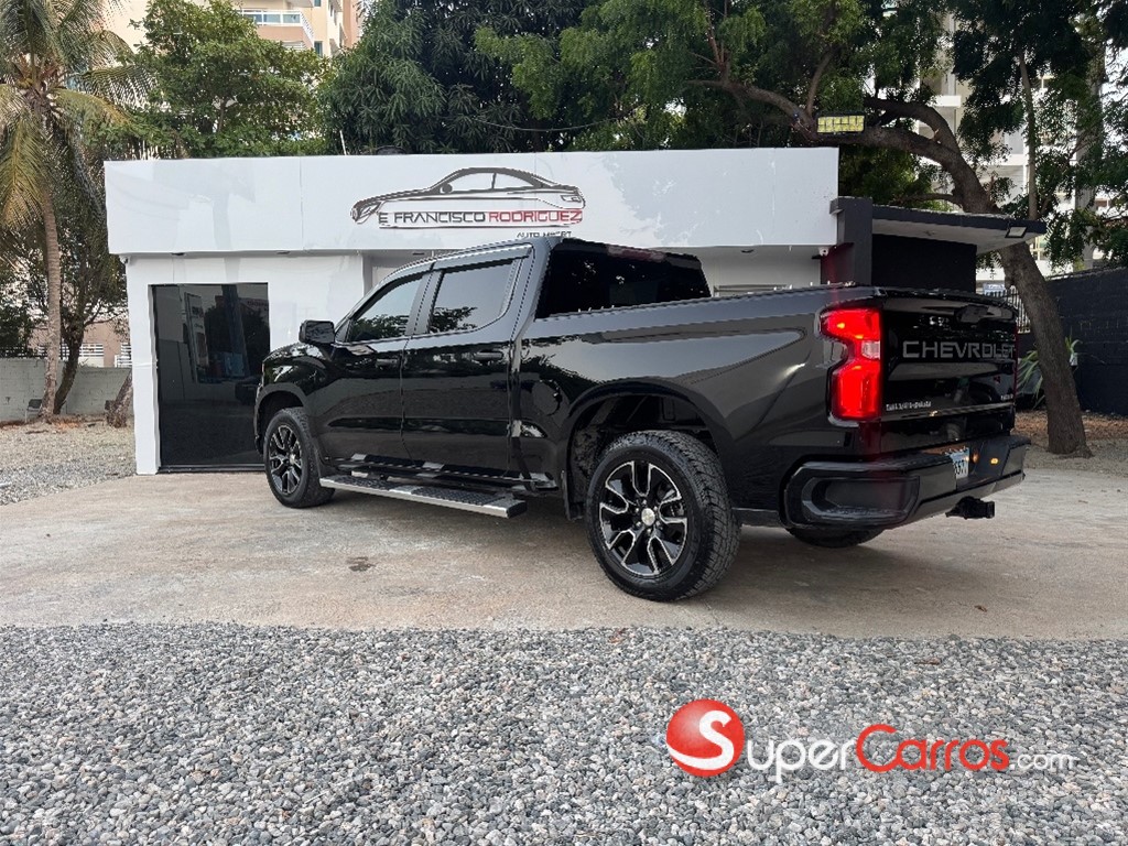 2021 Chevrolet Silverado Custom — foto 6 / 9
