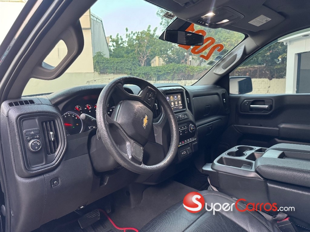2021 Chevrolet Silverado Custom — foto 7 / 9