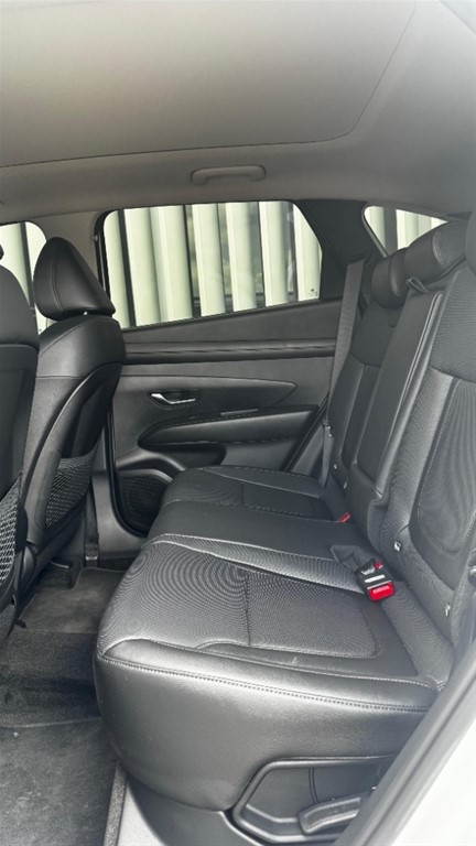 2026 Hyundai Tucson LIMITED — foto 6 / 7