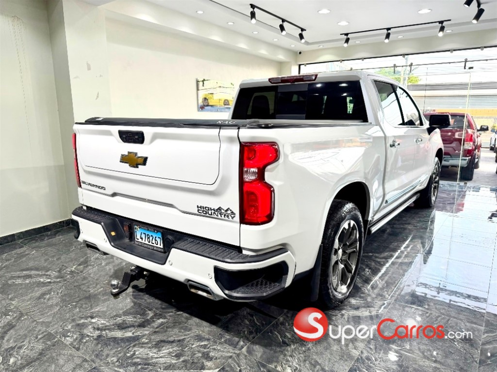 2023 Chevrolet Silverado 2500HD High Country — foto 4 / 10