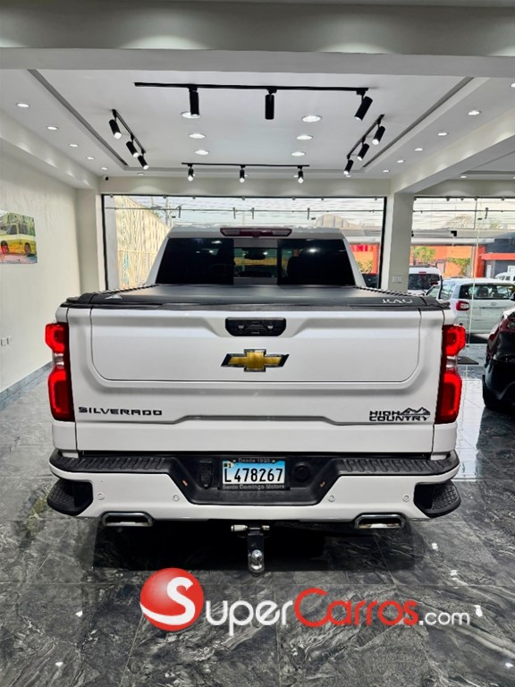 2023 Chevrolet Silverado 2500HD High Country — foto 5 / 10