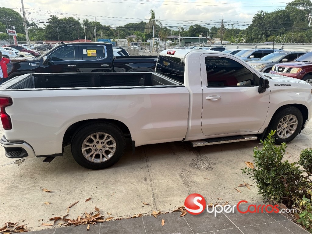 2020 Chevrolet Silverado — foto 3 / 11