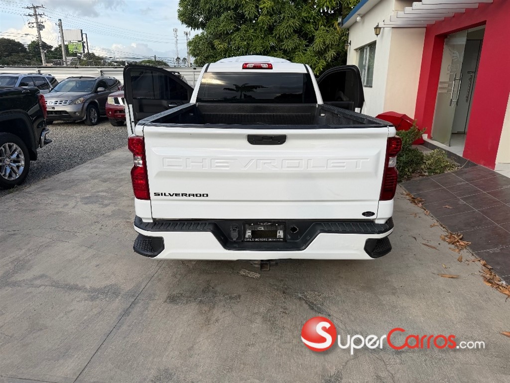 2020 Chevrolet Silverado — foto 8 / 11