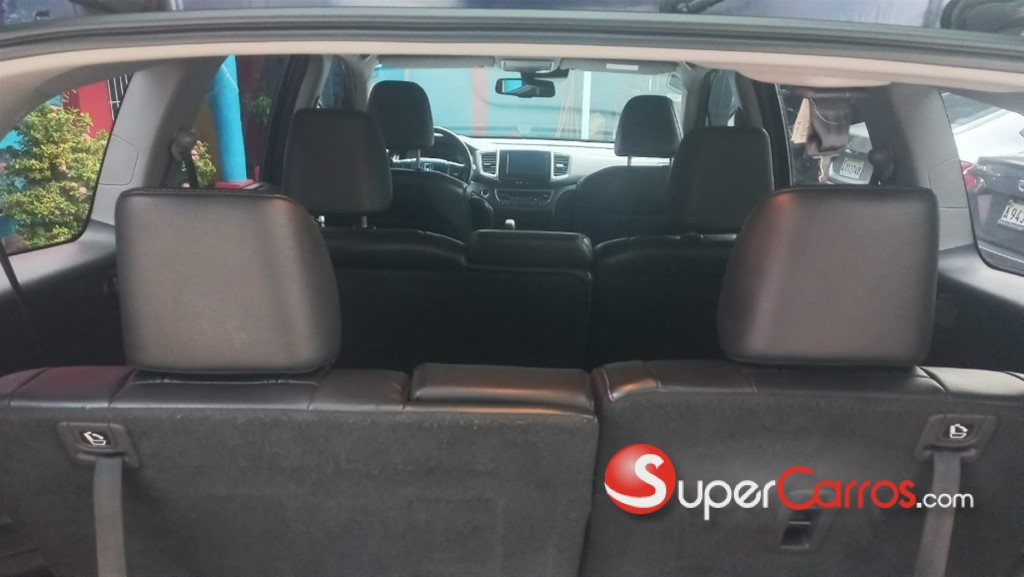 2016 Honda Pilot EXL — foto 9 / 12