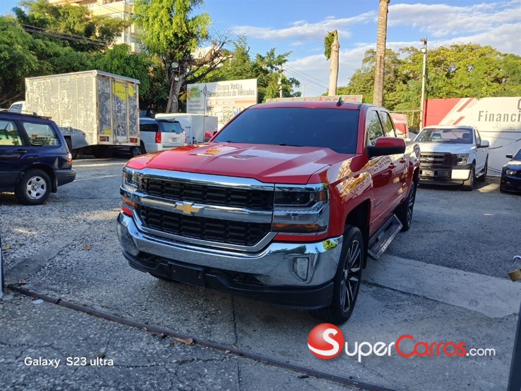 2018 Chevrolet Silverado LT — foto 2 / 10