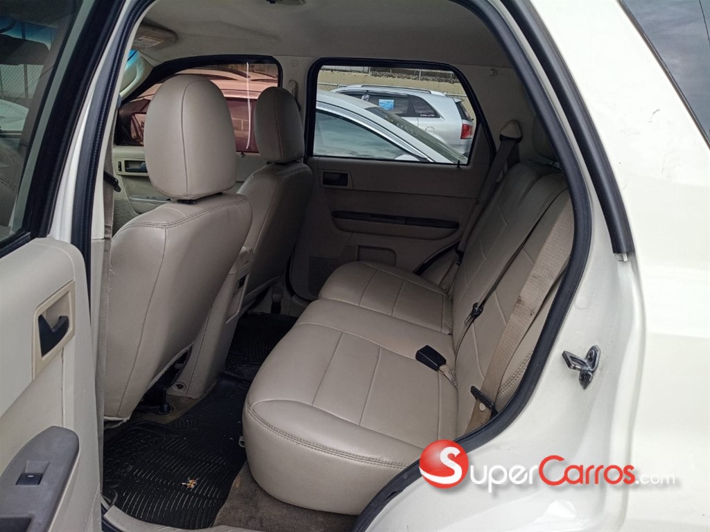 2012 Ford Escape — foto 2 / 10