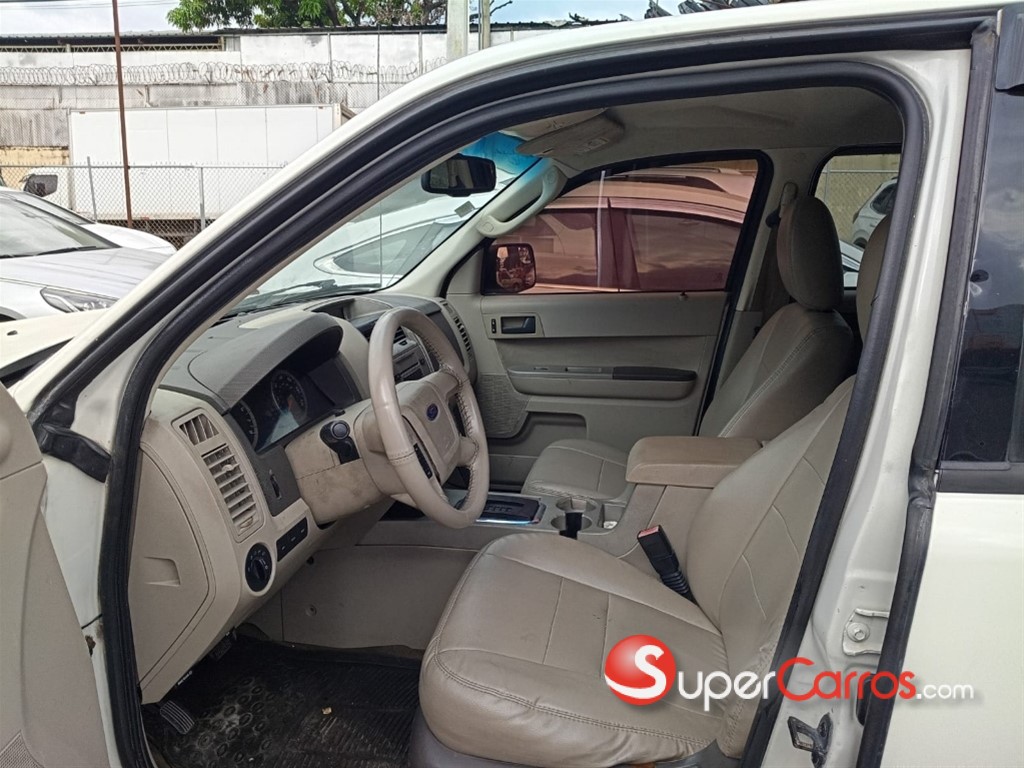 2012 Ford Escape — foto 3 / 10