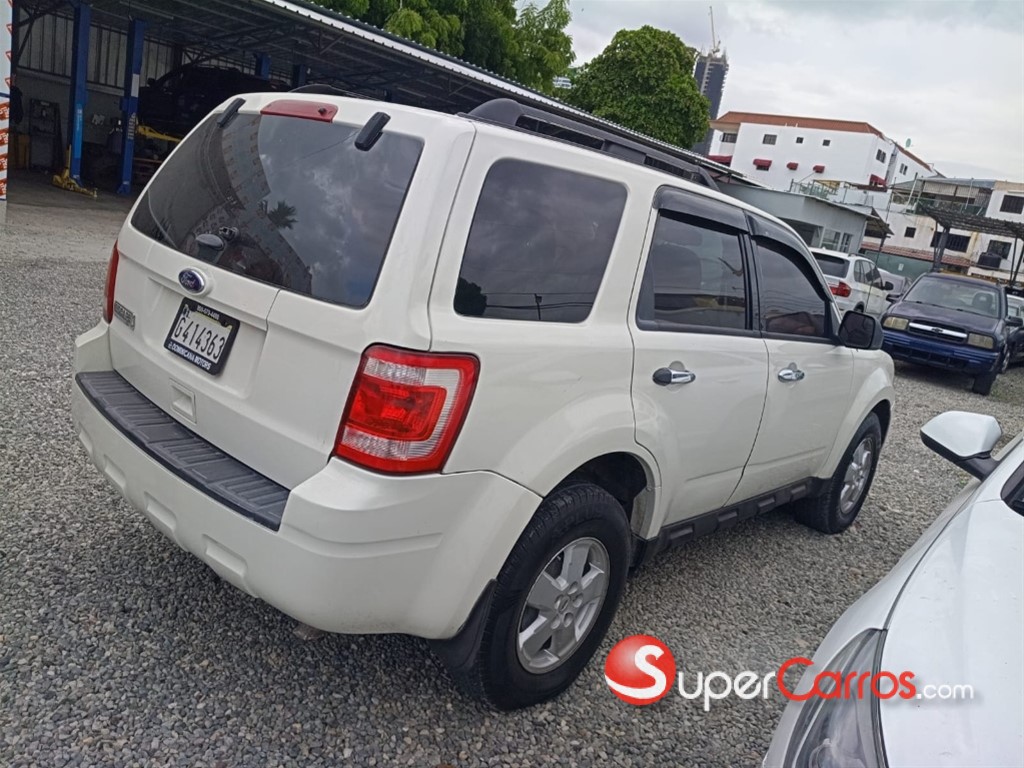 2012 Ford Escape — foto 8 / 10