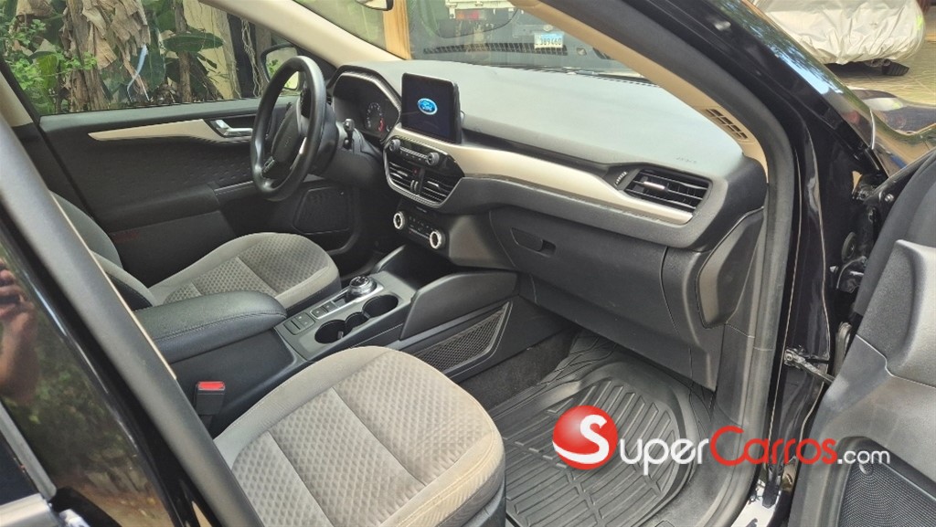 2020 Ford Escape — foto 4 / 7