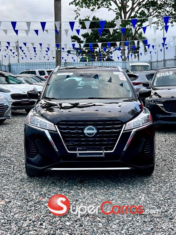2022 Nissan Kicks SV — foto 2 / 10
