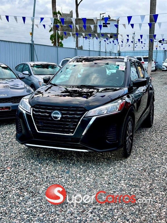 2022 Nissan Kicks SV — foto 3 / 10