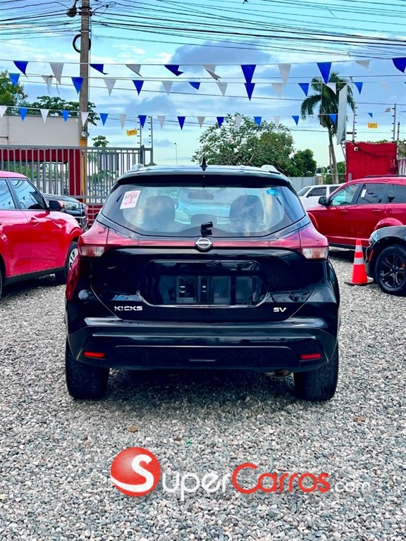 2022 Nissan Kicks SV — foto 9 / 10