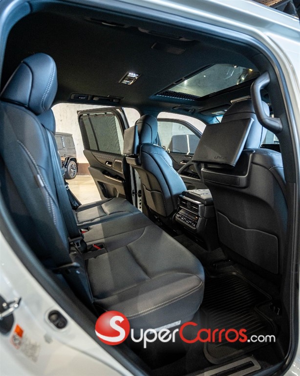 2023 Lexus LX 600 Luxury — foto 9 / 12
