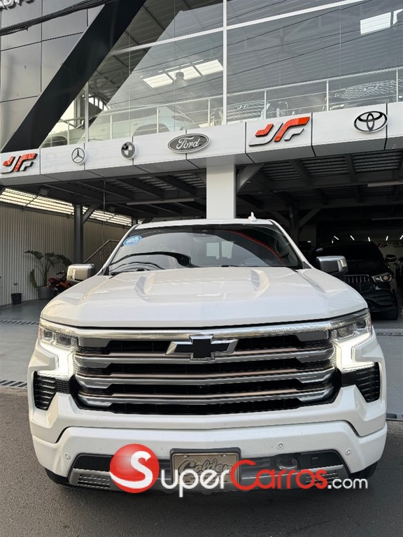 2022 Chevrolet Silverado High Country Duramax — foto 3 / 10
