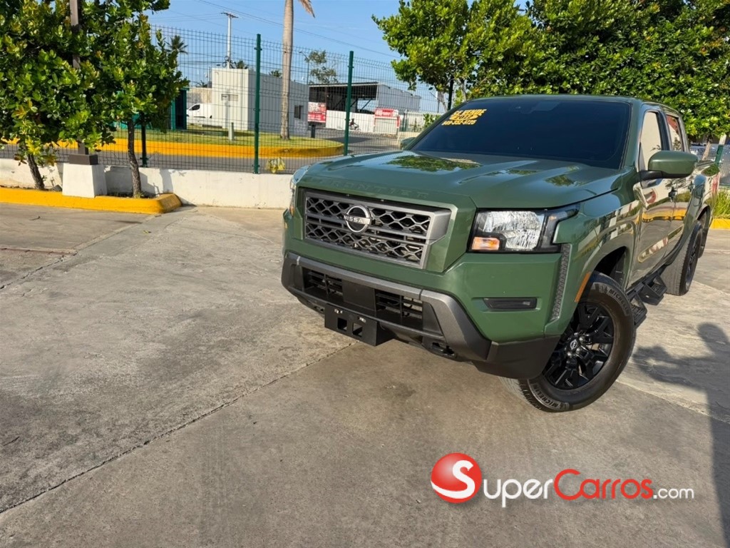 2022 Nissan Frontier SV