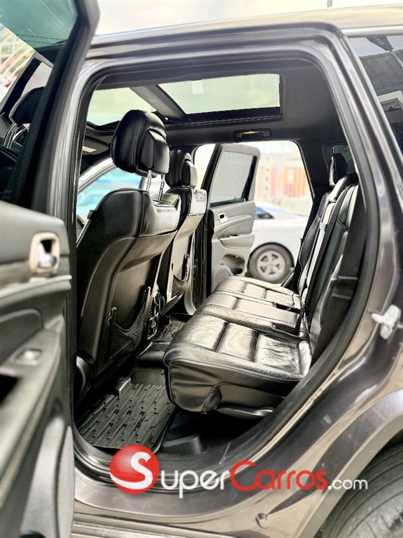 2015 Jeep Grand Cherokee Overland — foto 10 / 12