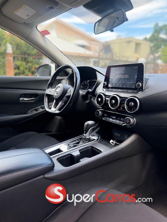 2021 Nissan Sentra SV — foto 7 / 12