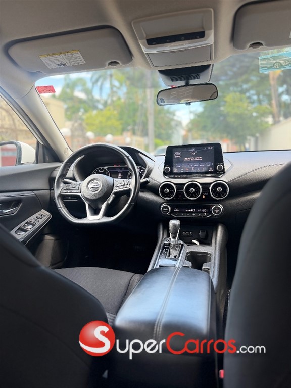 2021 Nissan Sentra SV — foto 8 / 12