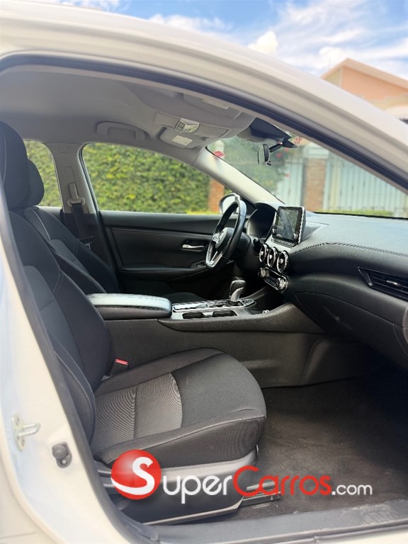 2021 Nissan Sentra SV — foto 10 / 12