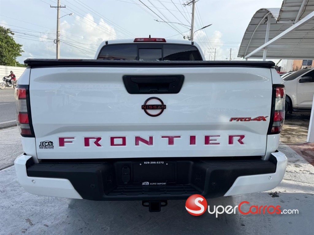 2023 Nissan Frontier Pro-4X — foto 7 / 12