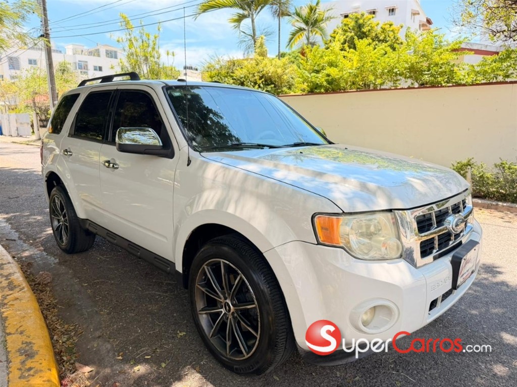 2010 Ford Escape XLT — foto 3 / 12