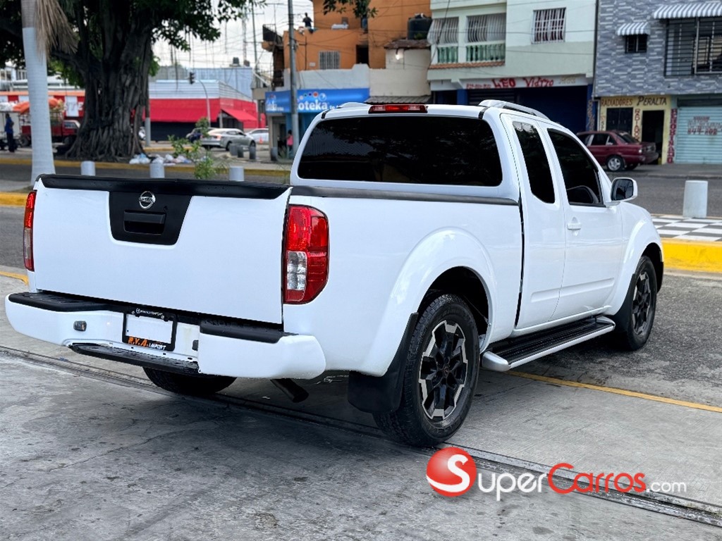 2020 Nissan Frontier — foto 11 / 12