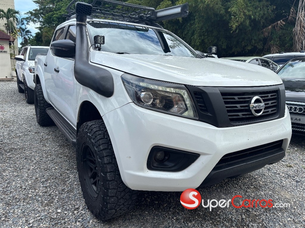 2017 Nissan Frontier — foto 2 / 9