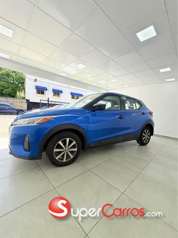 2022 Nissan Kicks S